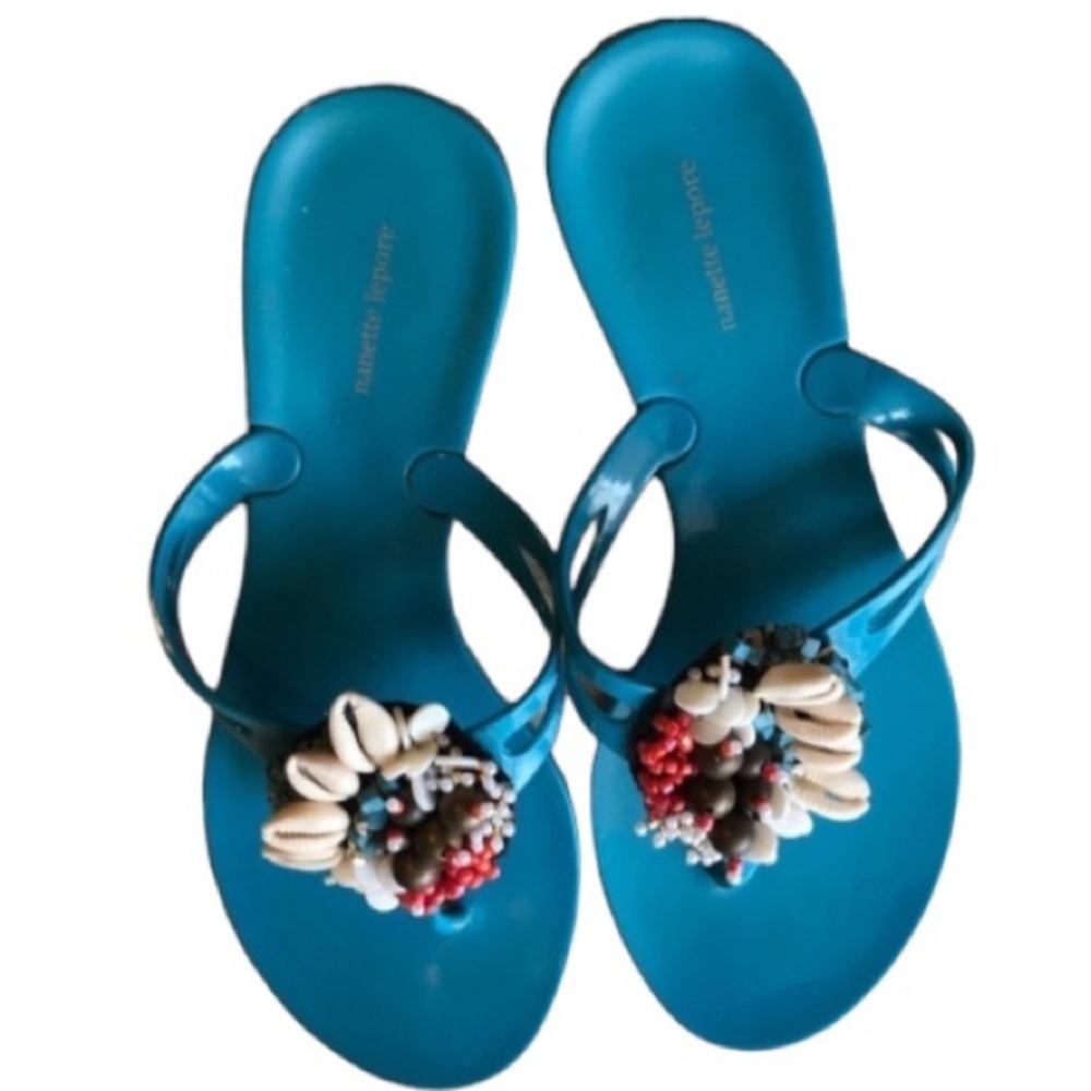 Nanette Lapore size 10 blue jelly flip flops embellished with shells & beads